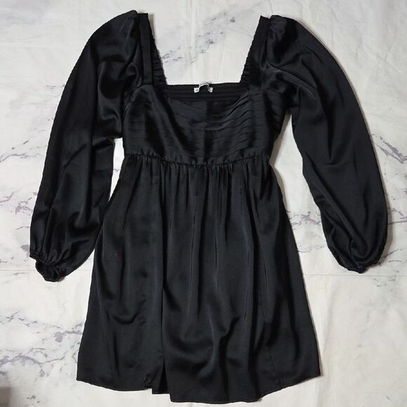 Abercrombie & Fitch Dresses & Skirts - Abercrombie & Fitch Emerson Black Long Sleeve Mini Dress